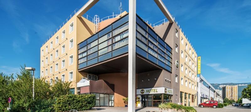 Comfort Hotel Grenoble Saint Egreve Exterior photo